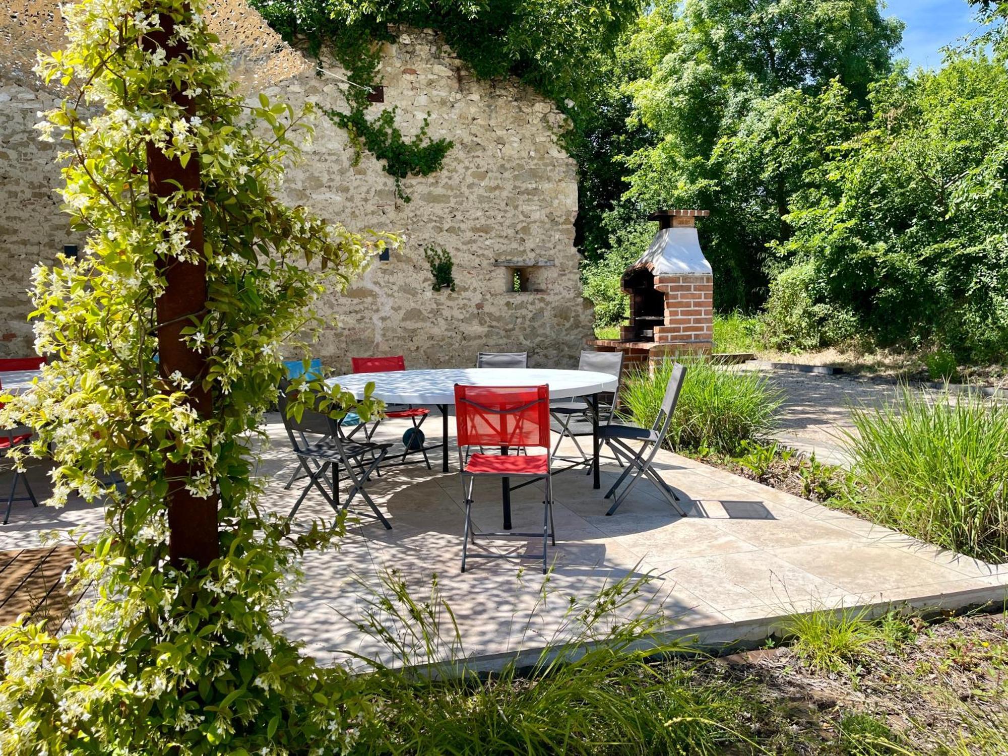 Gite Campagne Famille 15 Pers Piscine Chauffee Jeux Enfants Petanque Saint-Sauvy Exteriér fotografie